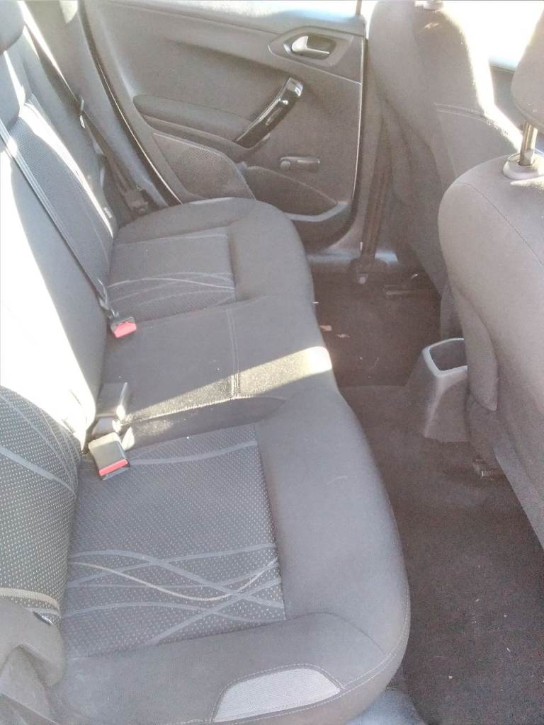 Peugeot, 208, Hatchback, 2014, Manual, 1398 (cc), 5 doors