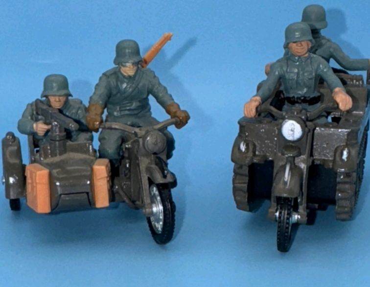 Retired collector after 1960s-1980s vintage action man, Britain's ww2