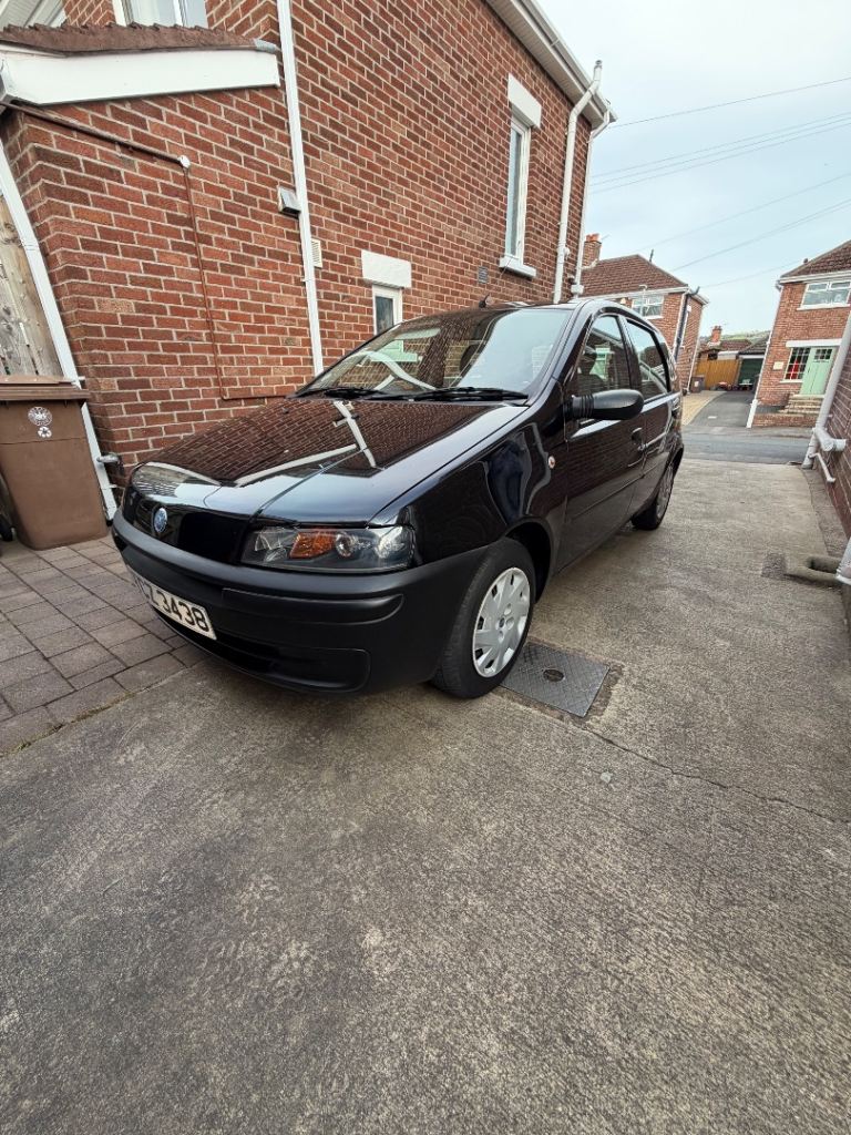 Fiat, PUNTO, Hatchback, 2002, Manual, 1242 (cc), 5 doors