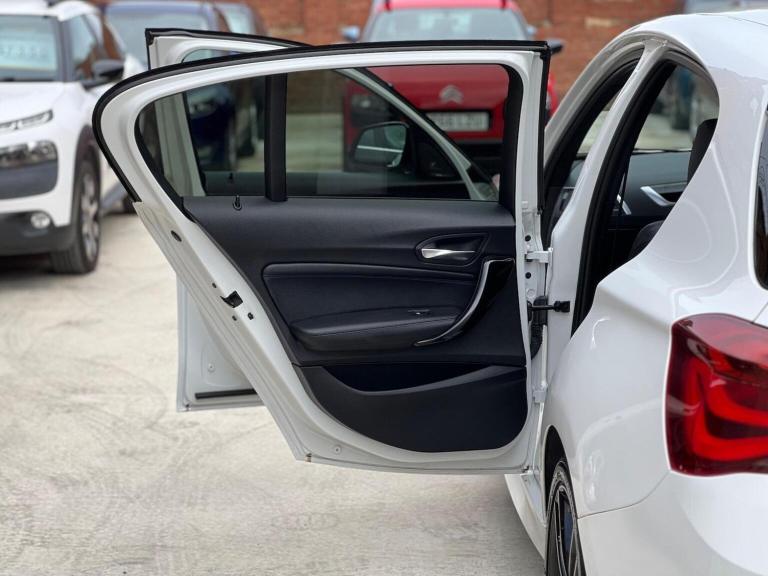 BMW 1 SERIES 2.0 120i GPF M Sport Shadow Edition Auto Euro 6 (s/s) 5dr 2019