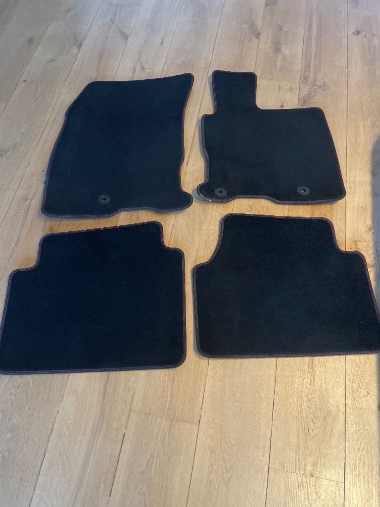 Ford  Kuga car mats 
