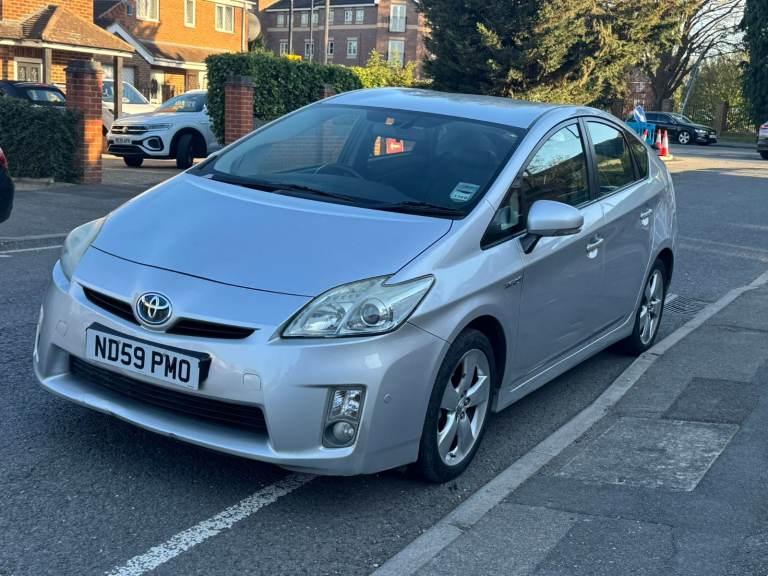 Toyota Prius 2010 – Hybrid – Excellent Condition