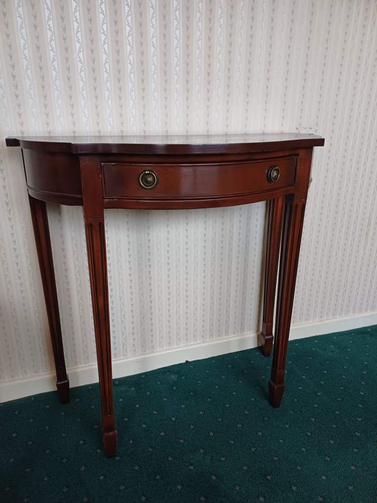 Console table 
