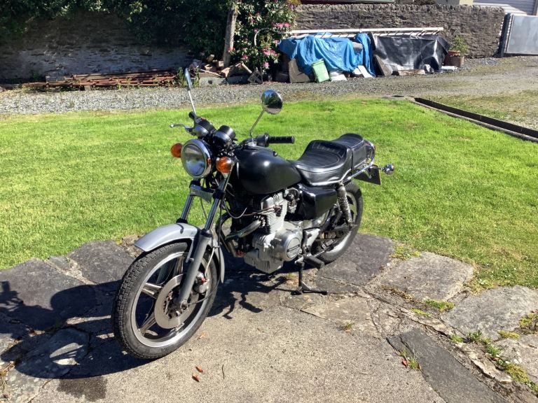Honda CM250  Classic motorbike 1982