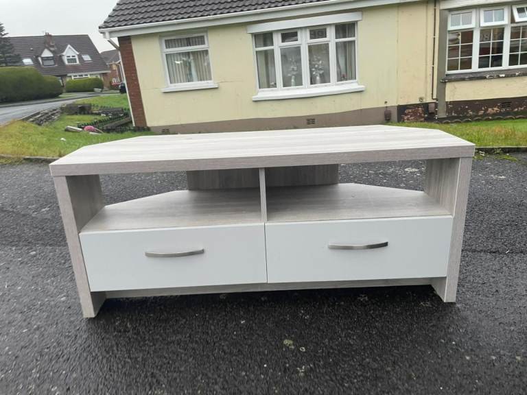 Venice 2 drawer large corner tv unit gray £65