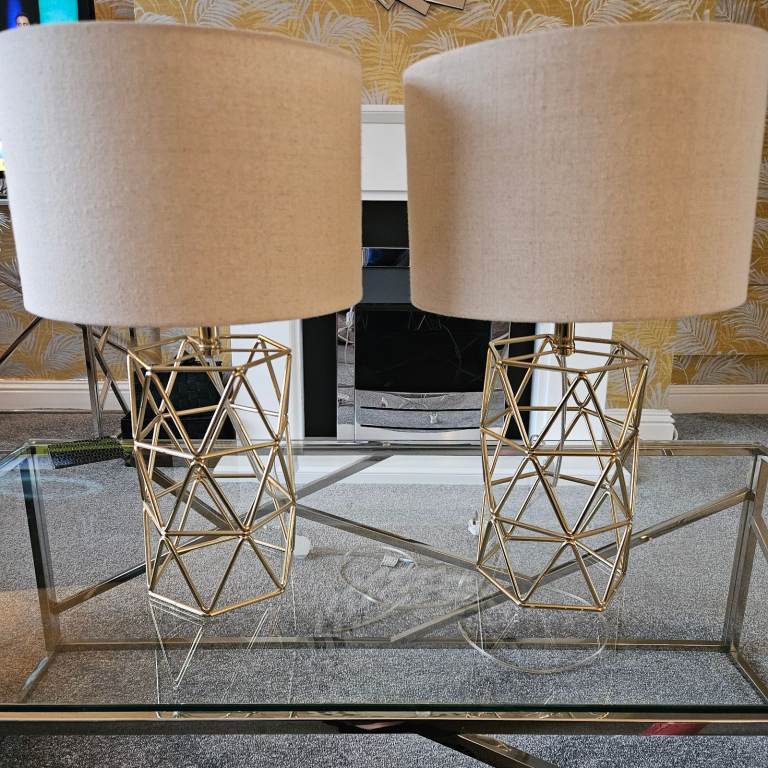 Wayfair x2 table lamps excellent condition 