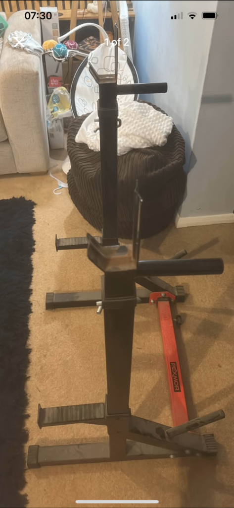 Adjustables squat rack 
