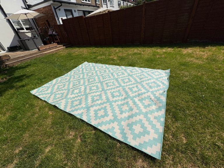 Large Aqua/Cream Geometric Outdoor Rug - 200 x 290 cm