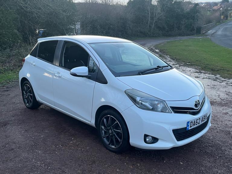 2012 Toyota Yaris 1.33 VVT-i Trend 5dr*12 MONTHS MOT*SERVICE HISTORY*REVERSE CAMERA* HATCHBACK Pe...