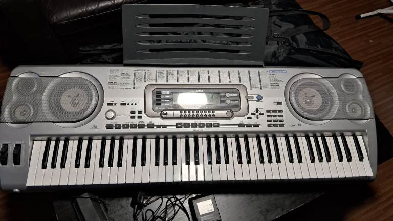 Musical Keyboard - Casio WK3500 - HIGH-GRADE FULL-SIZE (76 keys) keyboard