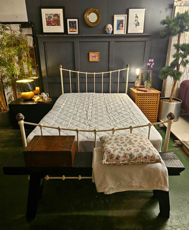 Victorian style metal bedstead