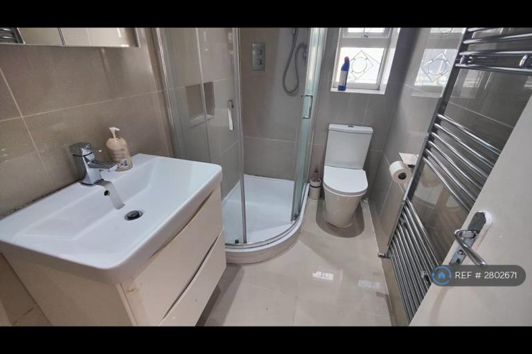 5 bedroom house in Mossfield Road, Birmingham, B14 (5 bed) (#2802671)