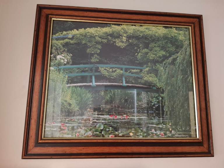 FRAMED PRINT OF MONET'S WATER GARDEN
