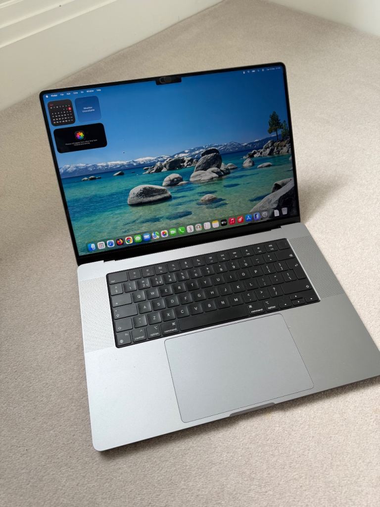 Apple MacBook Pro M1 Max 16” 64GB RAM, 1TB SSD  
