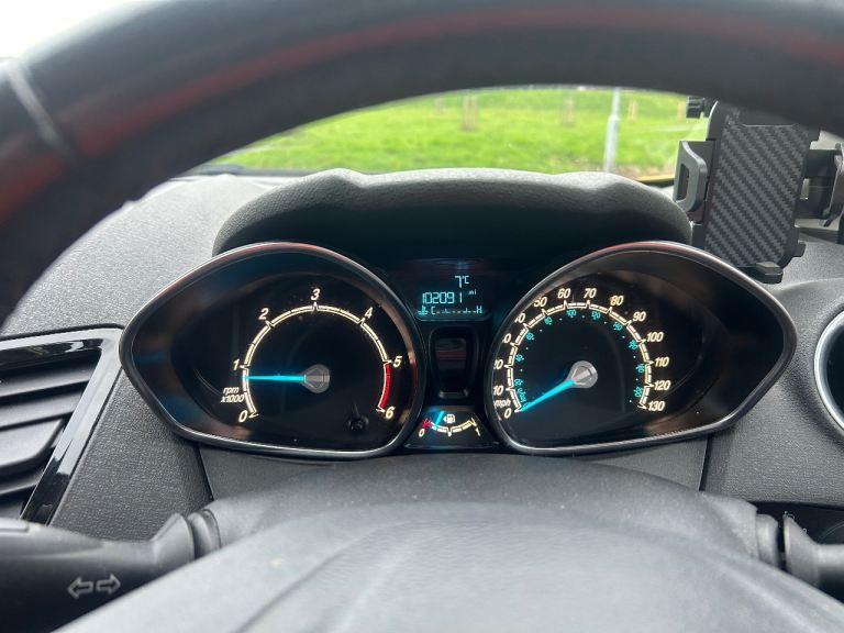 Ford 2015 Fiesta 1.5 Diesel. Cat N. Cheap car 