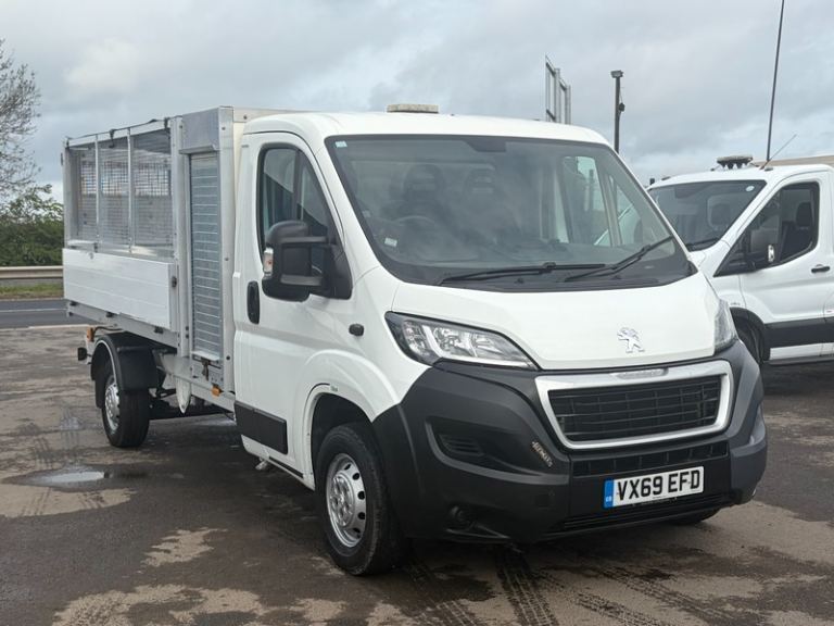PEUGEOT BOXER CAGE TIPPER WITH TOOLBOX.*FULL ALLOY WITH AIRCON*.