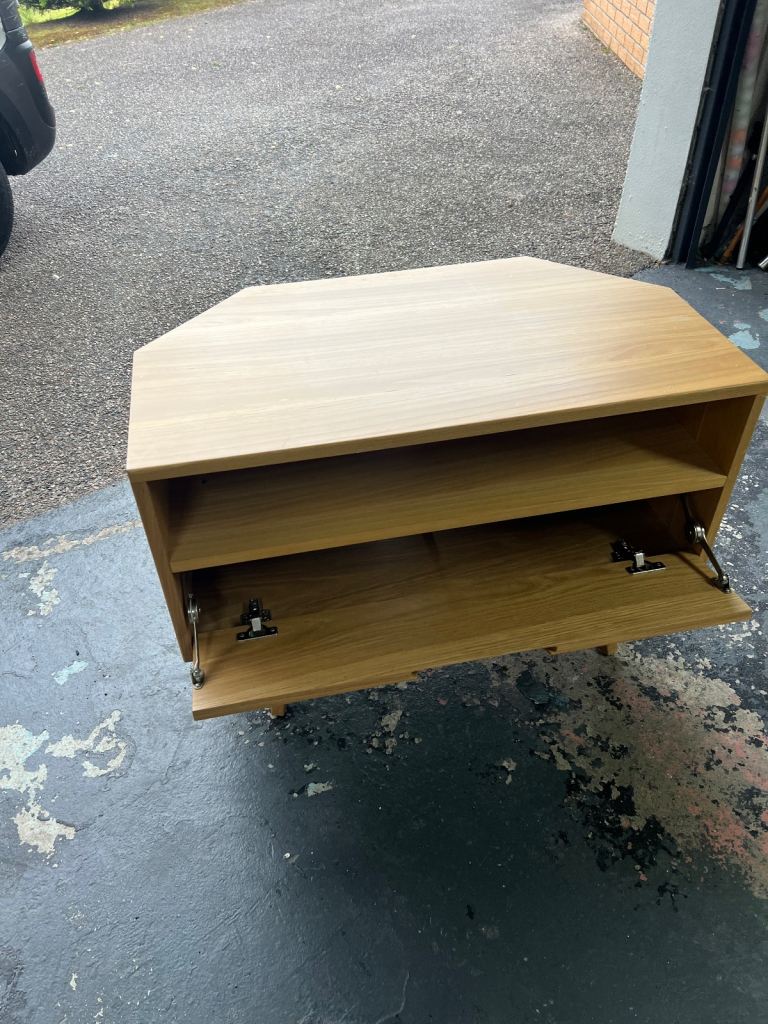 Tv unit & side table 