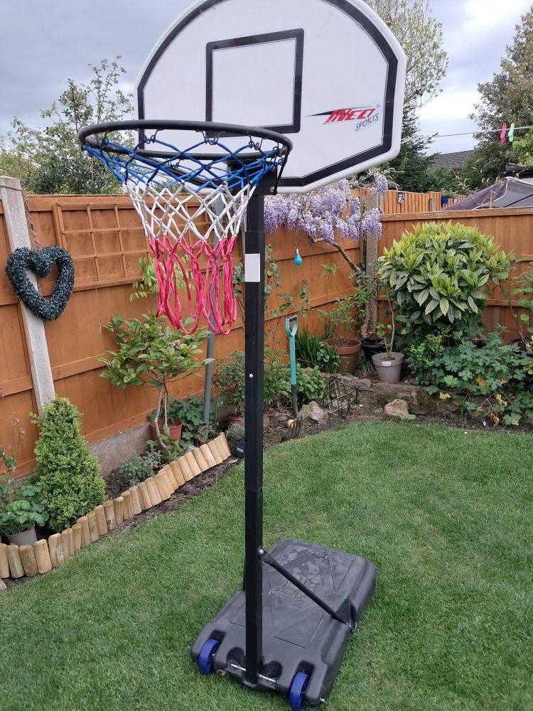 Basketball Junior Hoop/net - Inco Sports plus NEW Basketball