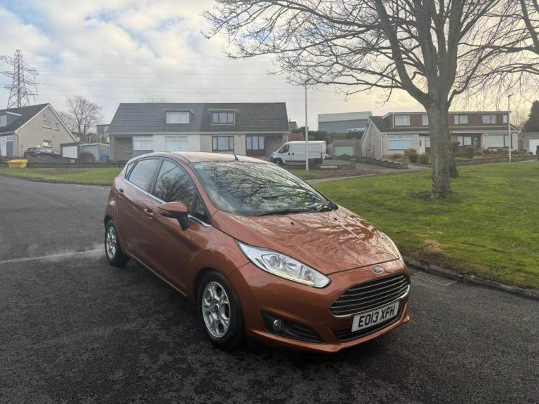 Ford, FIESTA, Hatchback, 2013, Manual, 1560 (cc), 5 doors