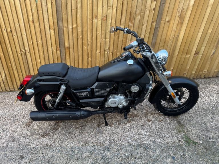 2018 renegade commando 125cc road legal motorbike 