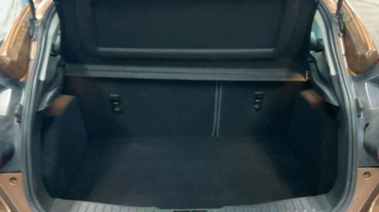 2014 Ford Focus 1.6 Zetec 5dr HATCHBACK PETROL Manual