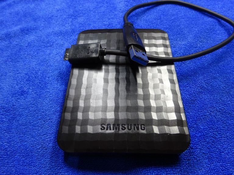 1TB External 2.5” USB HDD Hard Drive. USB 3.0