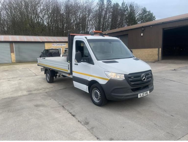 2021 Mercedes-Benz Sprinter 314 cdi 14 ft drop side pick up