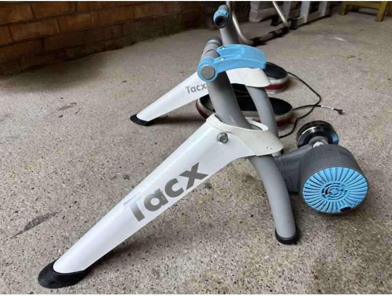 Cycling Tacx Turbo Trainer