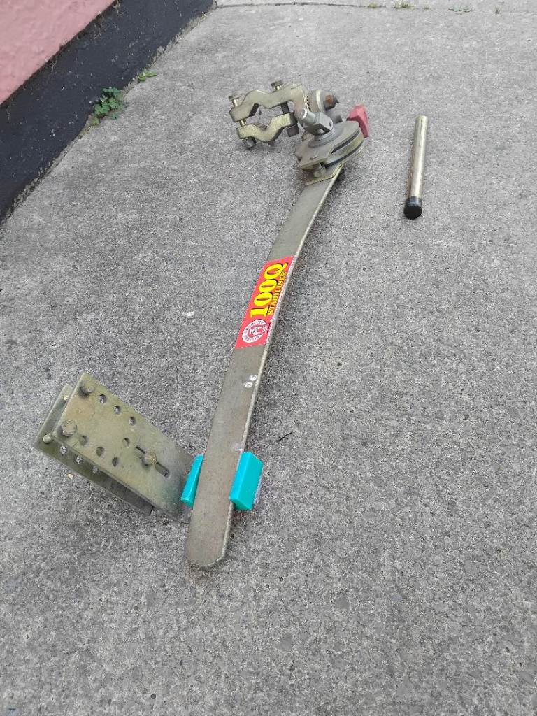 Caravan stabiliser 