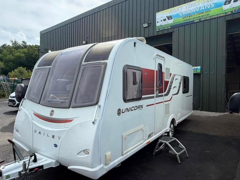 2017 BAILEY UNICORN CABRERA - 4 BERTH CARAVAN 