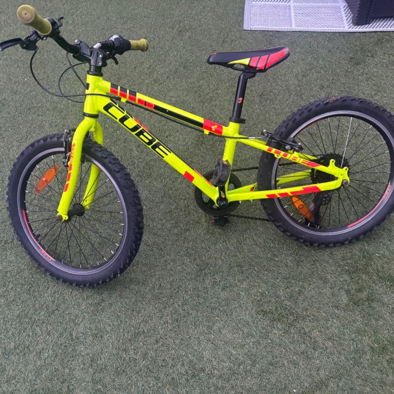 CUBE Kids Bike – Bright Yellow, Good Condition