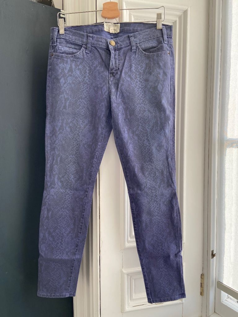 Current Elliott blue mauve snakeskin print skinny denim jeans 30cm x 29cm 