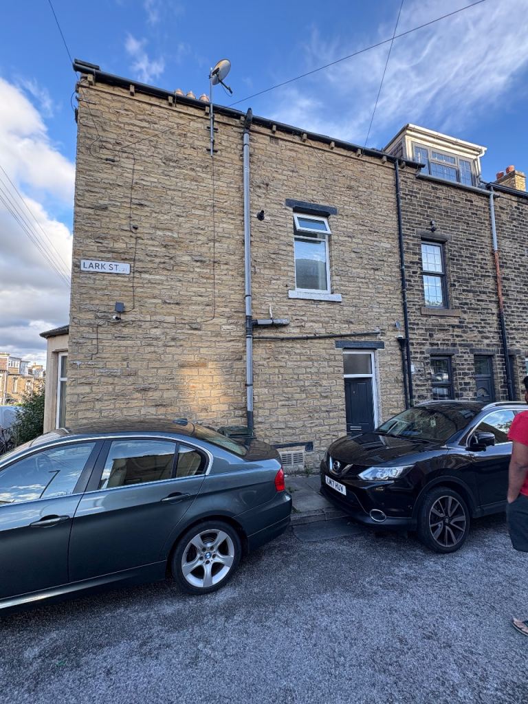 House Property for Rent / Let 