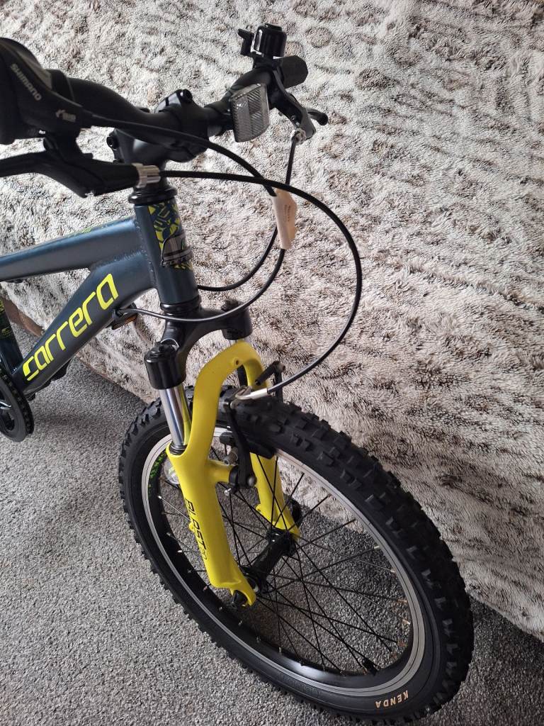Carrera Blast junior mountain 20 inch wheels 7 speed as new currently £315 in Halfords 