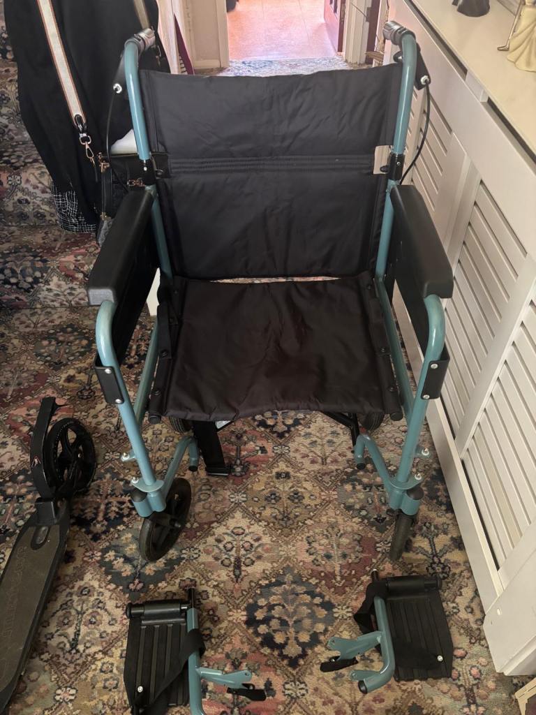Push wheelchair 