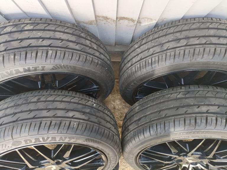 7.0x17 Japan Racing JR28 4/100 ET40 G/BL