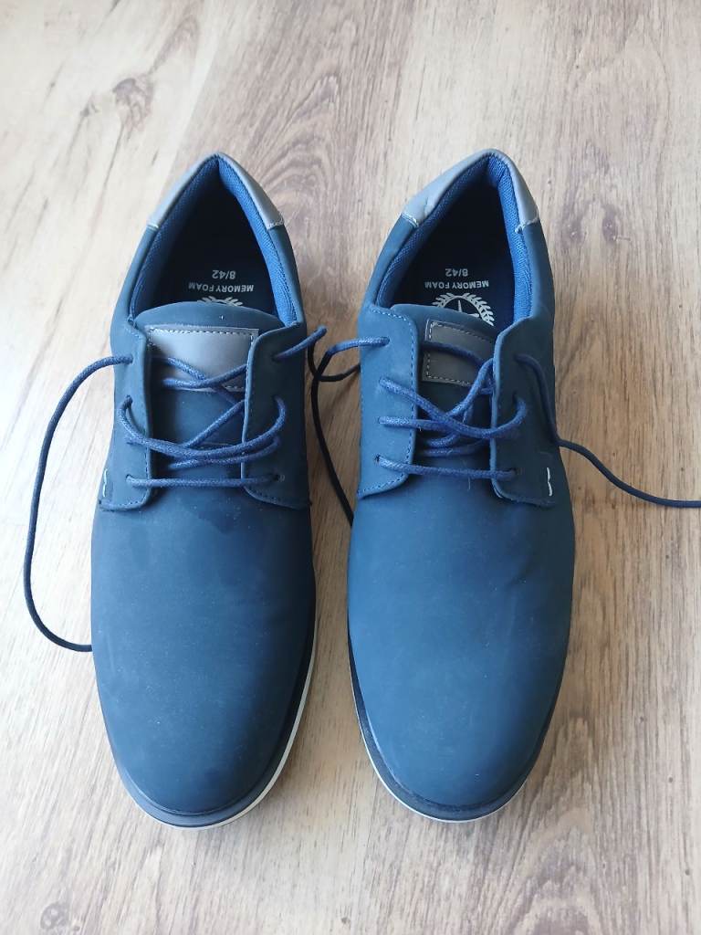 Mens shoes