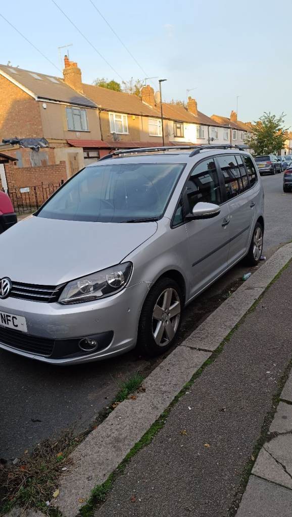 Volkswagen, TOURAN, MPV, 2011, Manual, 1197 (cc), 5 doors