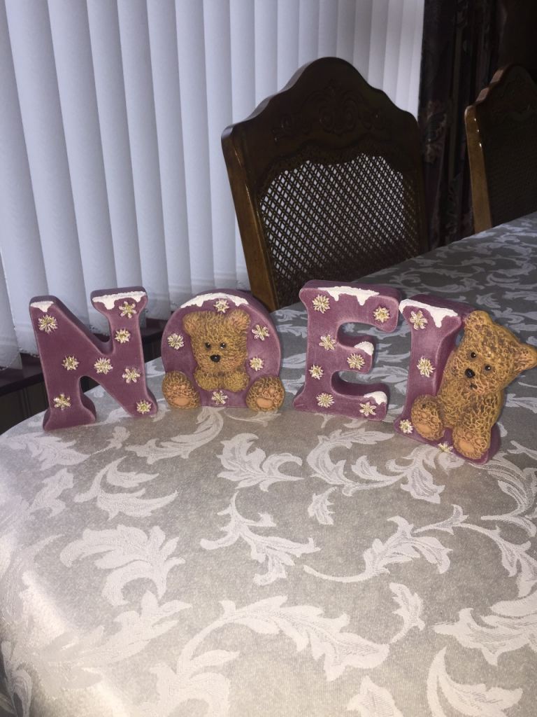 Hand Painted “N O E L” 4 Piece Ceramic Christmas Decoration 