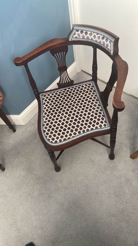 Lovely solid mahogany corner chair