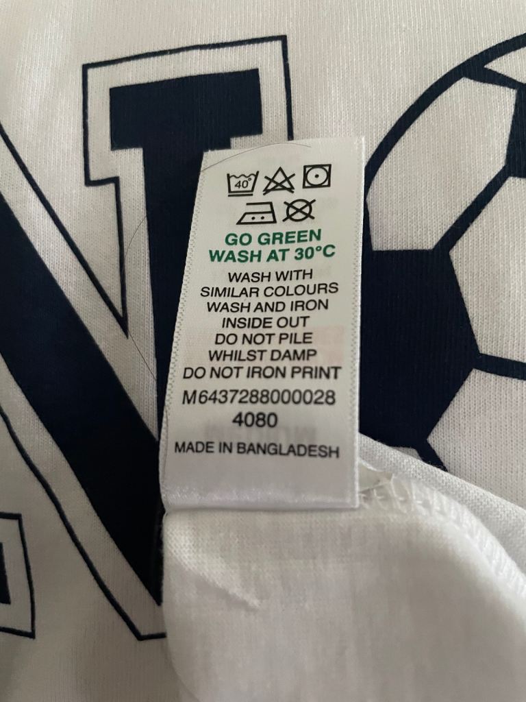 Men’s BNWT T-Shirt - Size medium