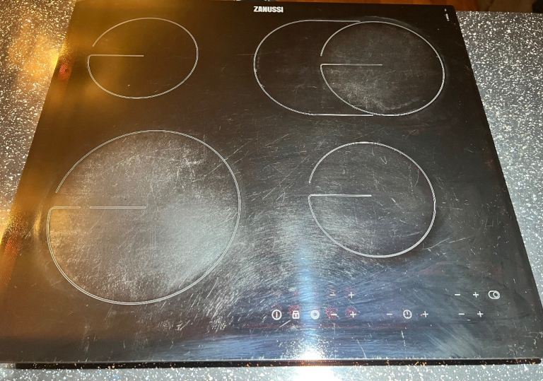 ZANUSSI BUILT IN HOB 