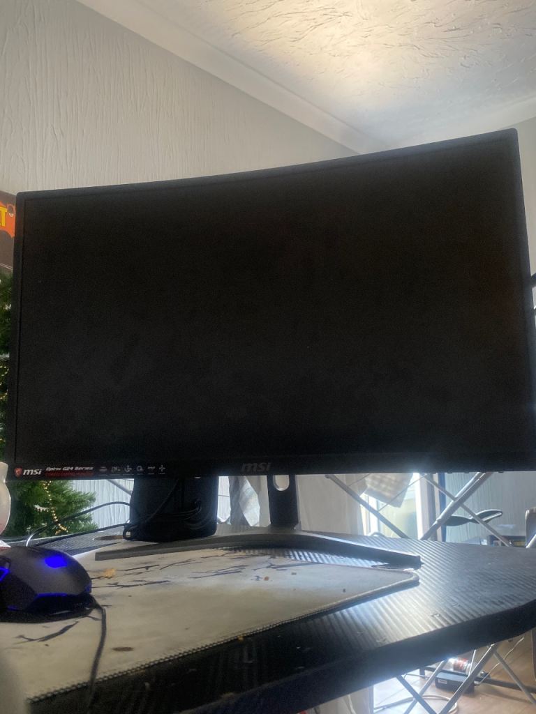 gaming monitor 