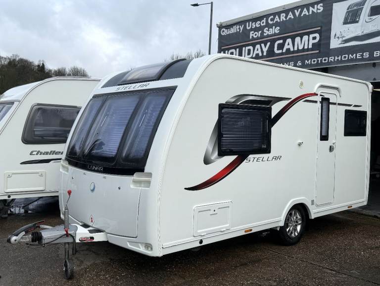 2017 LUNAR STELLAR, 2 BERTH END KITCHEN/WASHROOM WITH 2X AWNING & MOTOR MOVER!