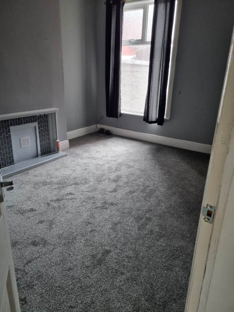 4 bedroom house to let