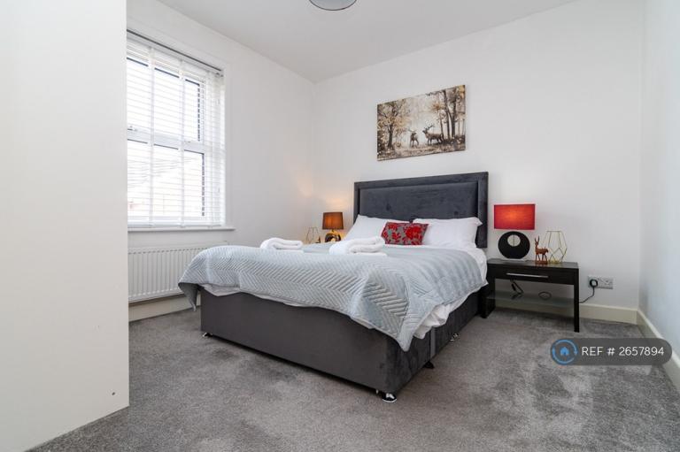 4 bedroom house in Northcote Road, Bournemouth, BH1 (4 bed) (#2657894)