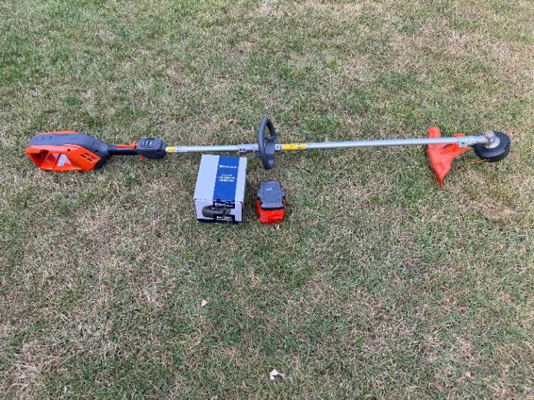 Husqvarna 325 battery strimmer