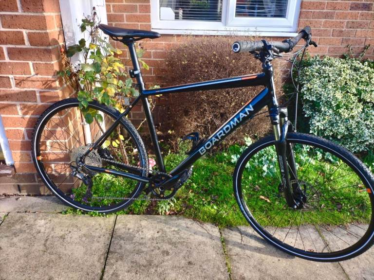 Ideal present.as new upgraded boardman mtx lightweight hybrid bike 