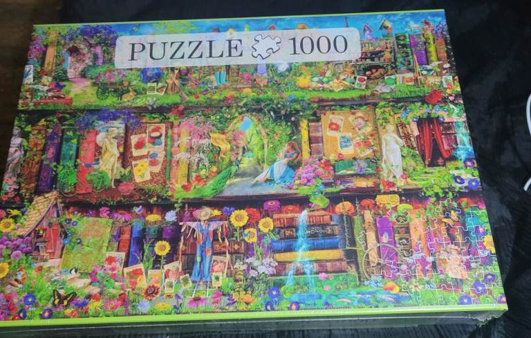 Night Garden Shelf  Puzzle 1000 New Sealed Jigsaw Puzzle aa