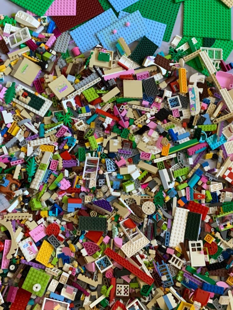 Large Bundle of Mixed Lego and Figures